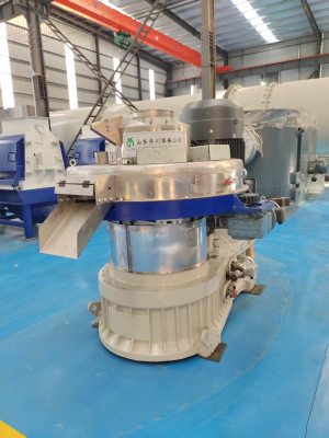 Машина для производства соломенных гранул